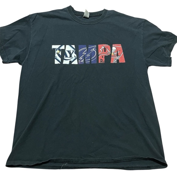 Tampa Sports Black Graphic T-Shirt Size XL Rays Lightning Buccaneers MLB NFL NHL - Picture 1 of 9